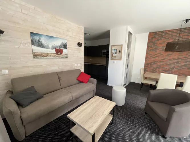 P14 / 2 pièces / 6 personnes