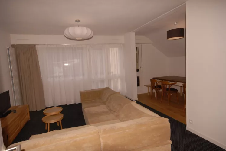 PRI61 / 3 pièces / 8 personnes